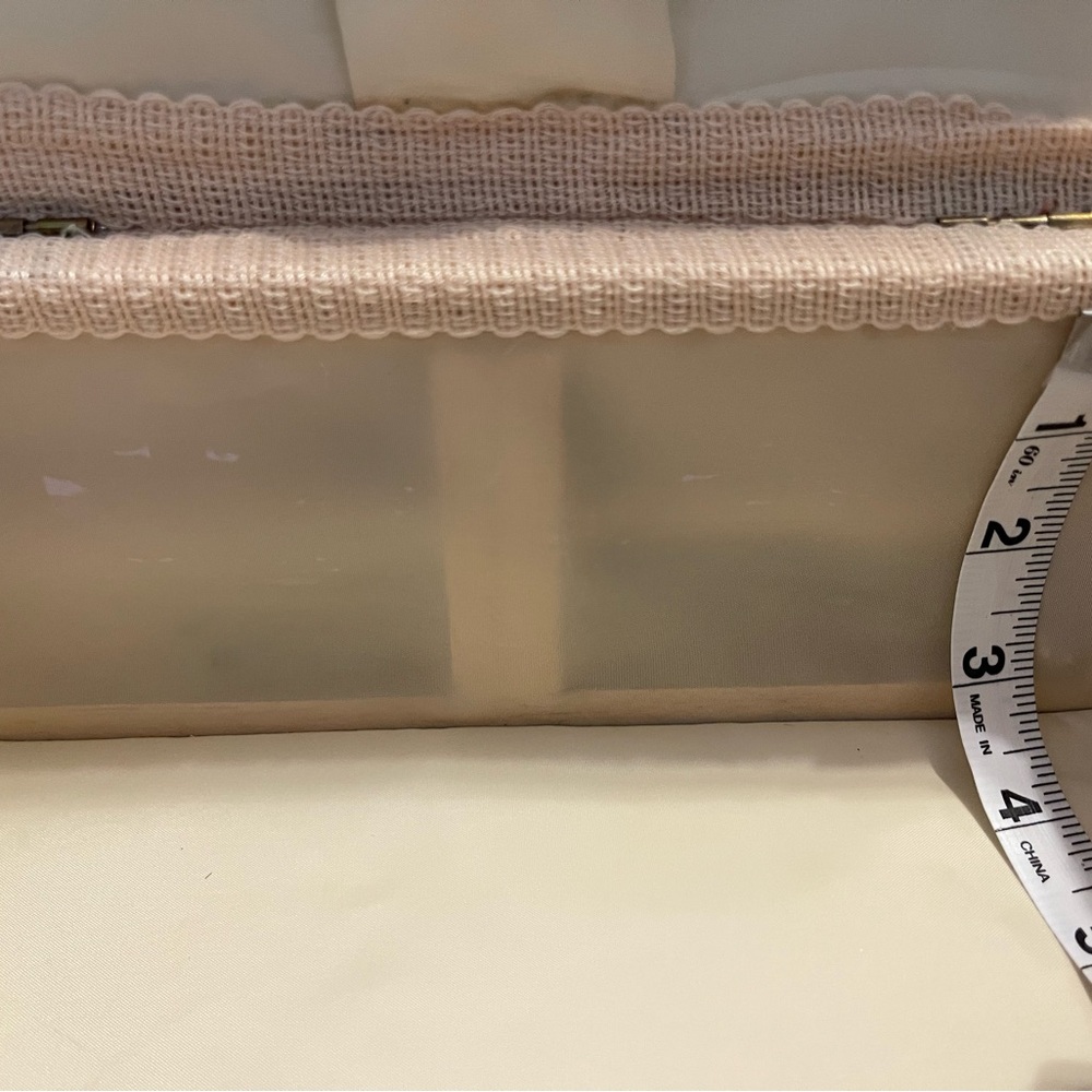 Azar Quilted Cushion Sewing Basket - Picture 13 of 16